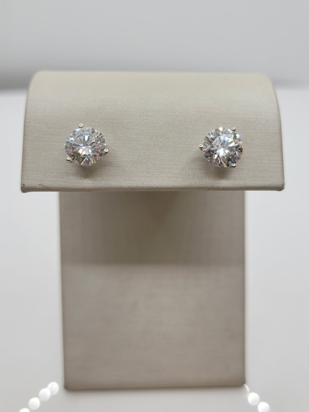 14K White Gold 3.10 Twt Round Cut Lab Grown Stud Earrings