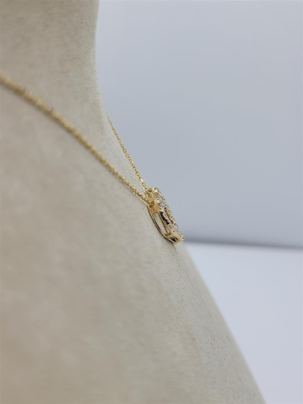 14K Yellow Gold 0.50 Twt Round Cut Diamond Heart Necklace