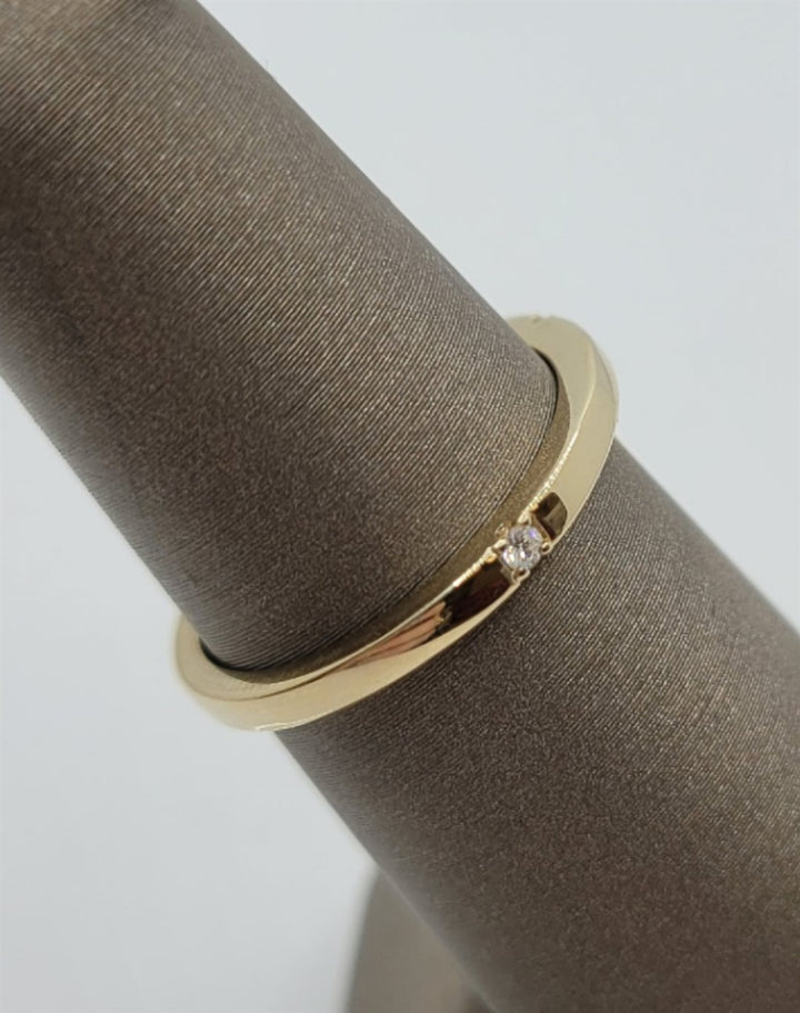 14K Yellow Gold 2-Diamond Wedding Band