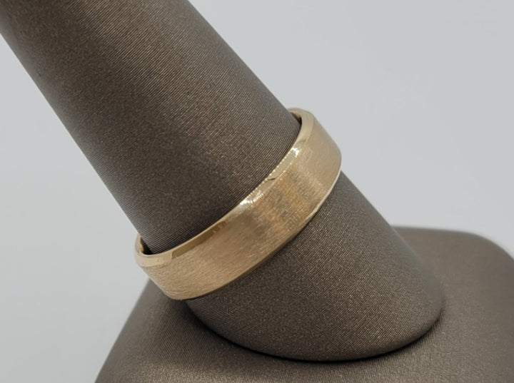14K Plain 6mm Band Wedding Ring