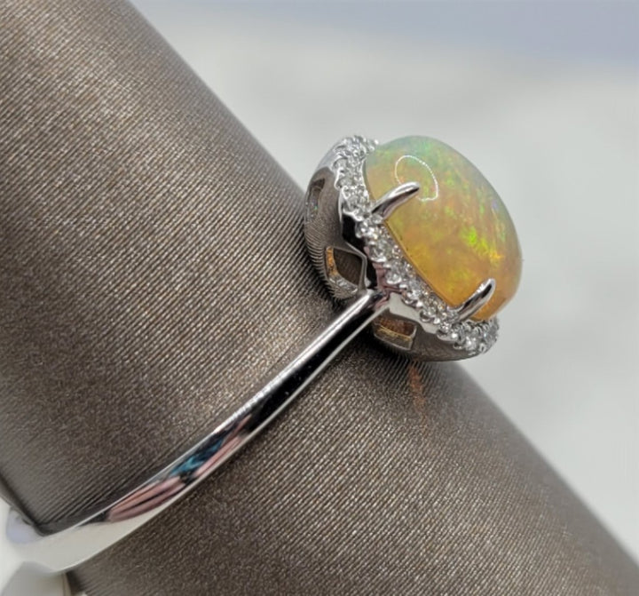 14K White Gold Fashion Opal & Diamonds Gemstone Ring