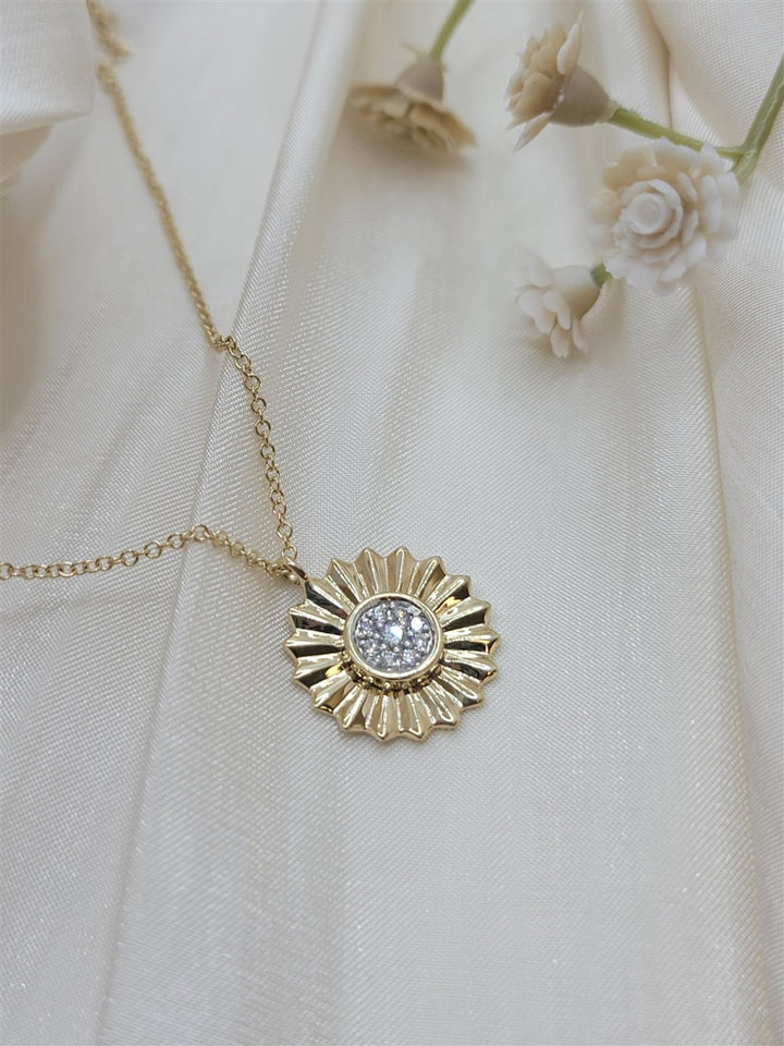 14K White And Yellow Gold Diamond Cut Pendant Necklace