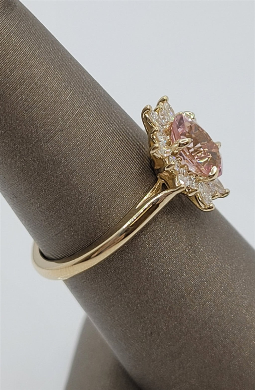 10K Yellow Gold Pink Morganite & Diamond Halo Fashion Ring