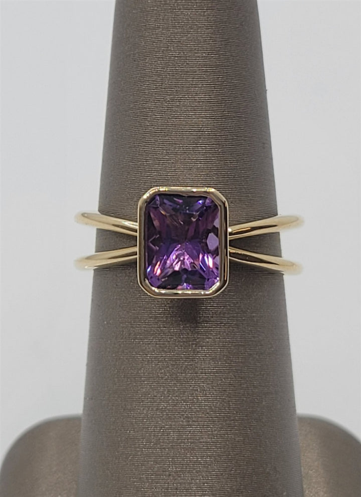 14K Yellow Gold Split Shank Bezel Set Amethyst Ring