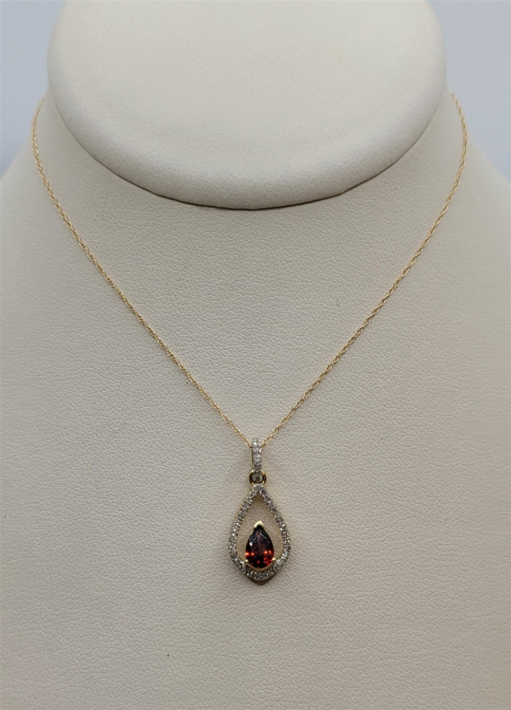 18" 10K Yellow Gold Garnet And Diamond Teardrop Pendant Necklace