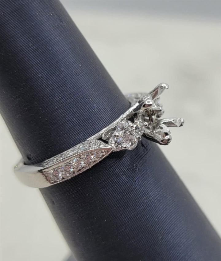 14k White Gold Vintage Engagement Ring