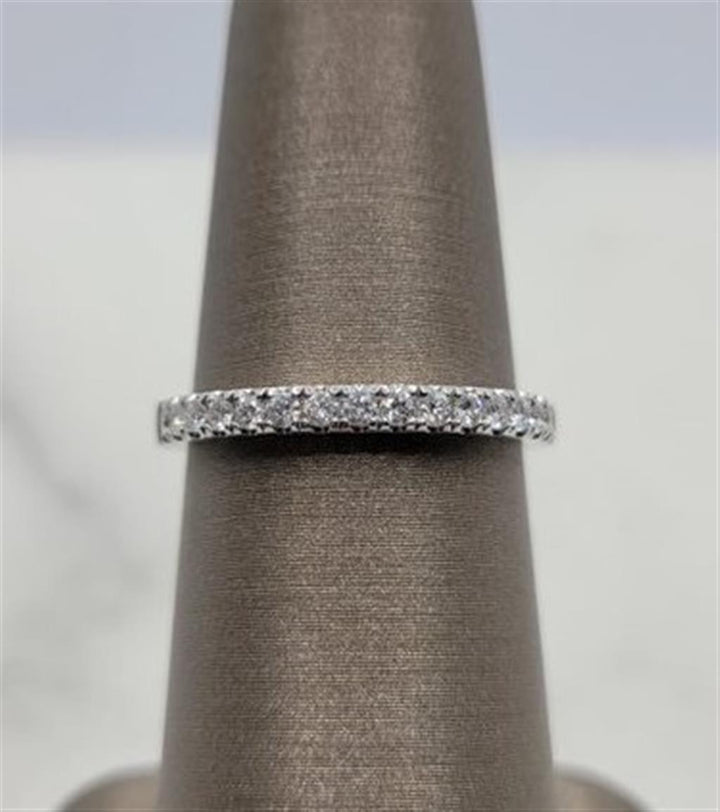 14K White Gold .27ctw Prong Set Diamond Wedding Ring