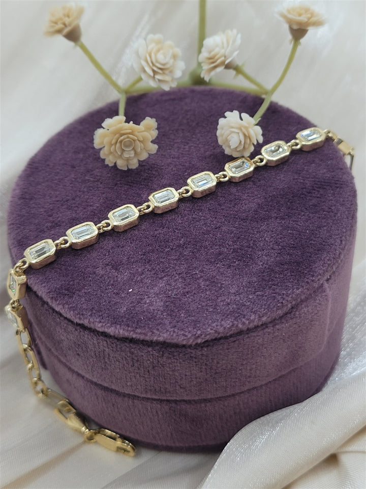 7.25" 14K Yellow Gold Bezel Set Diamond Paper Clip Chain Bracelet