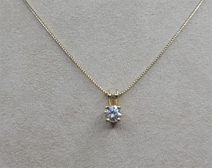 14K Yellow Gold 0.37 Ctw Round Cut Diamond Solitaire Necklace