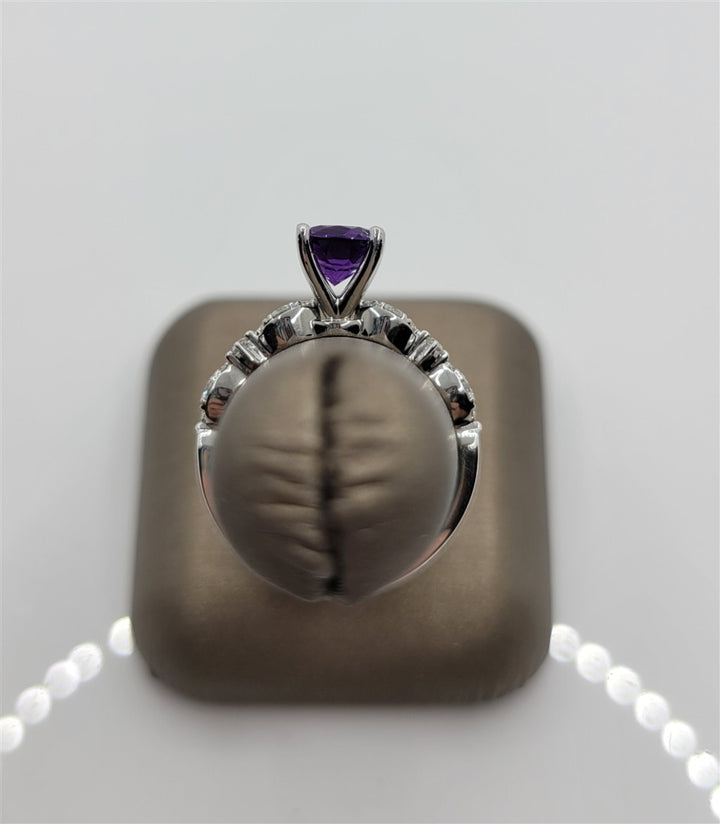 14K White Gold Amethyst & Diamond Fashion Vintage Style Ring