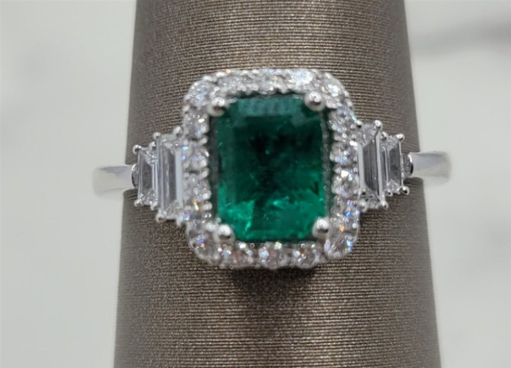 14K White Gold Antique Emerald & Diamonds Gemstone Ring