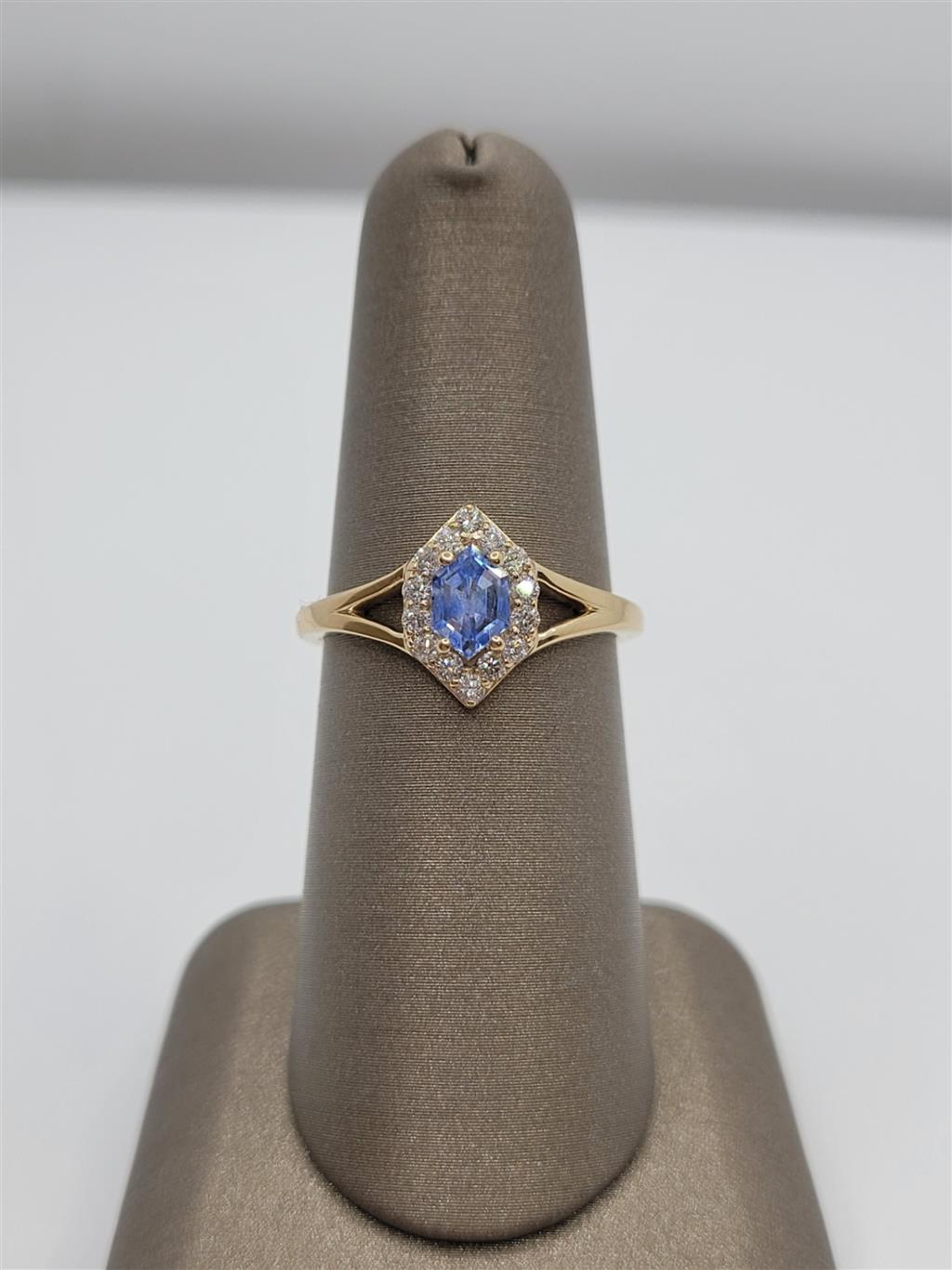 14K Yellow Gold Sapphire & Diamond Gemstone Fashion Ring