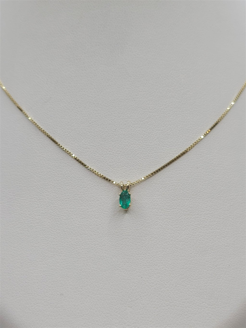 14K Yellow Gold Emerald Solitaire Necklace