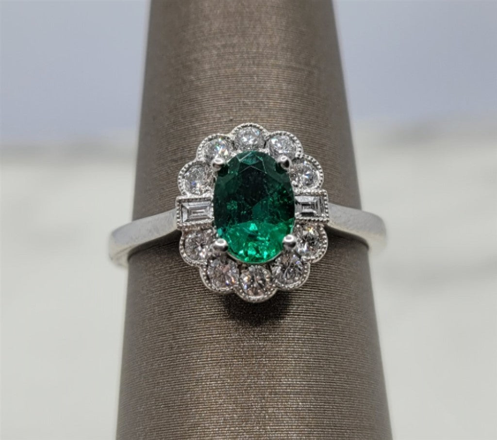 14K White Gold Antique Emerald & Diamonds Gemstone Ring