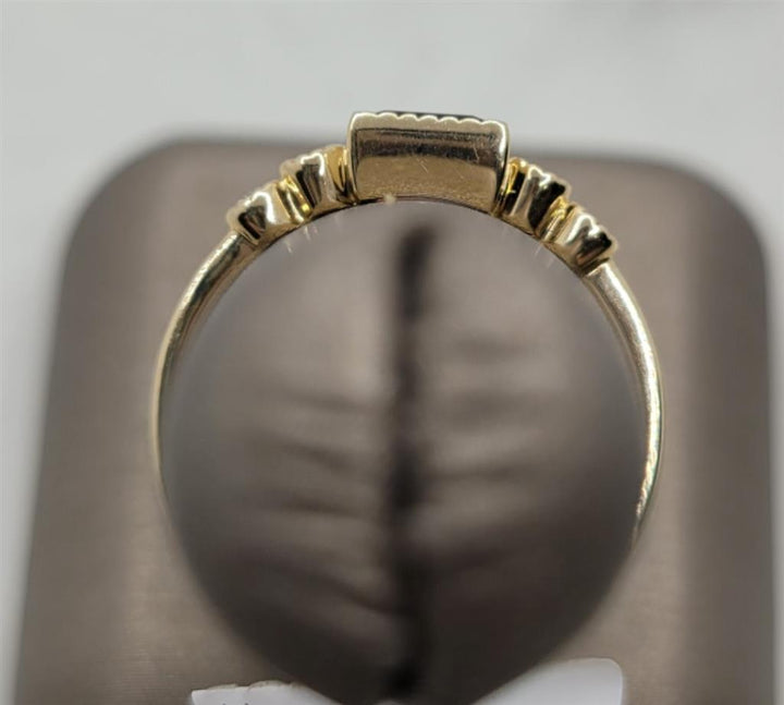 14K Yellow Gold Fashion Garnet & Diamonds Gemstone Ring