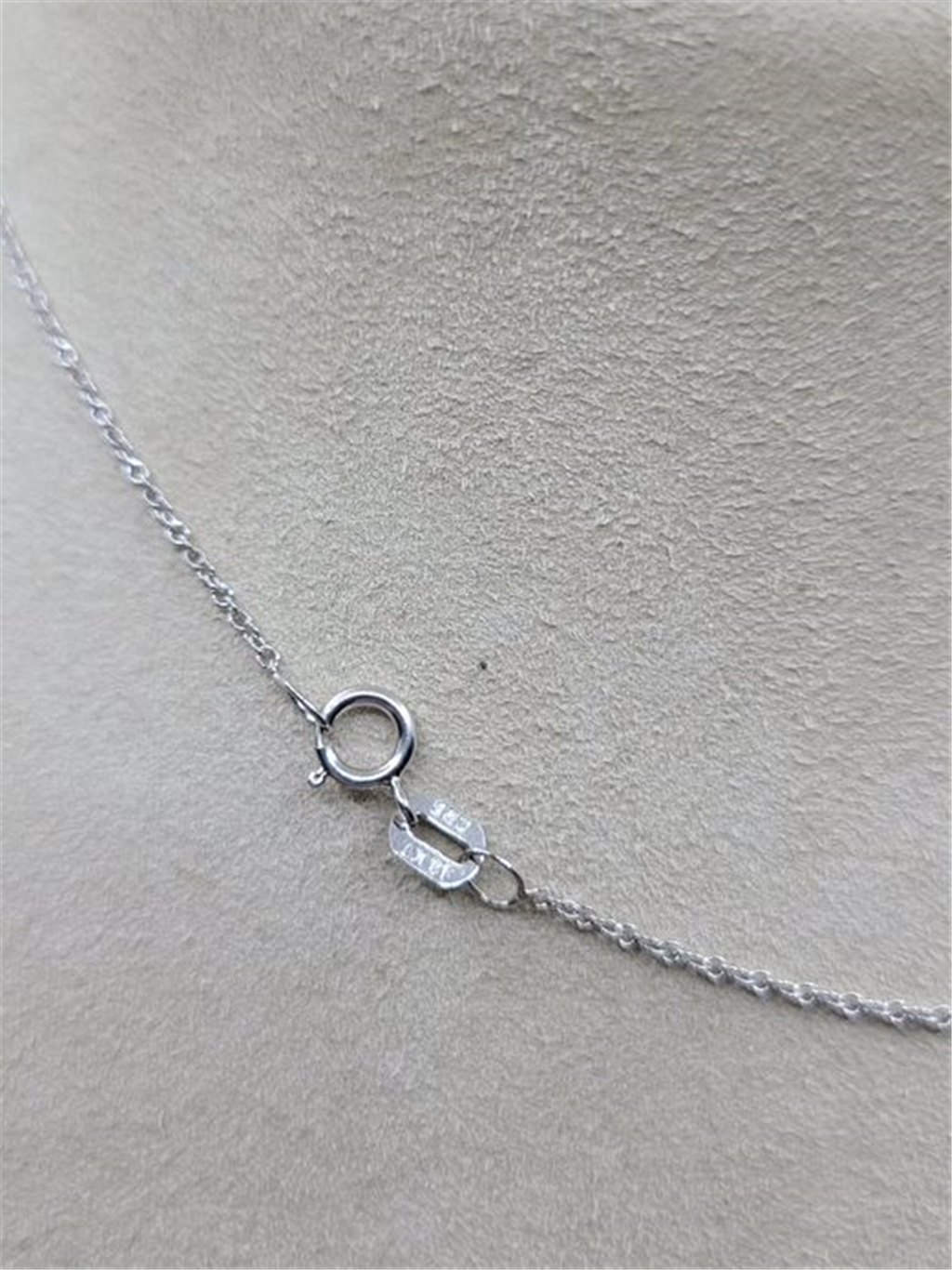 14K White Gold Tanzanite & Diamond Gemstone Necklace