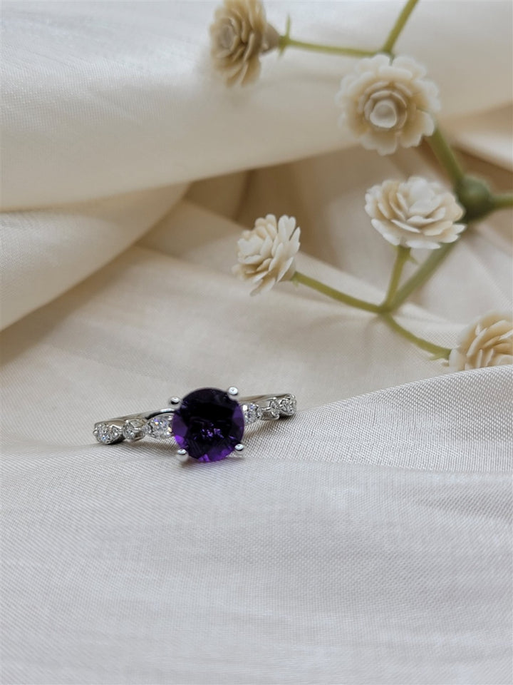 14K White Gold Amethyst & Diamond Fashion Vintage Style Ring