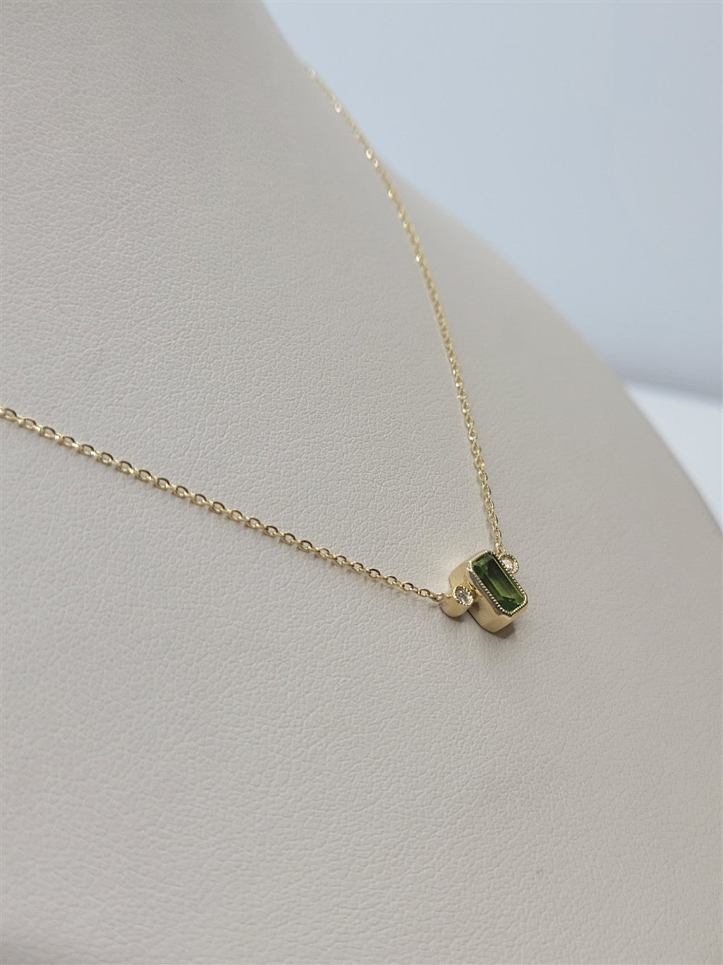 18" 14K Yellow Gold Peridot & Diamond Fashion Necklace