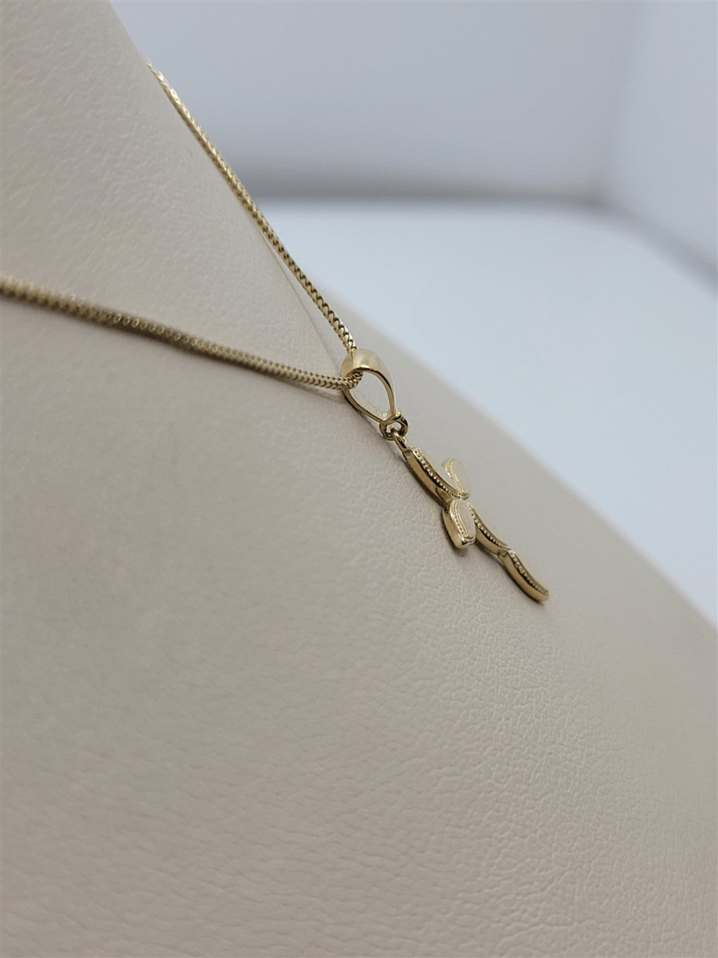 18" 14K Yellow Gold Multi-Marquise Polished Cross Necklace