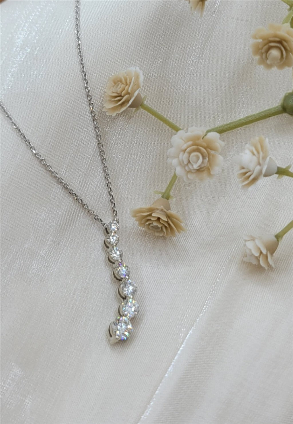16.5" 14K White Gold 7-Stone Diamond Journey Pendant Necklace
