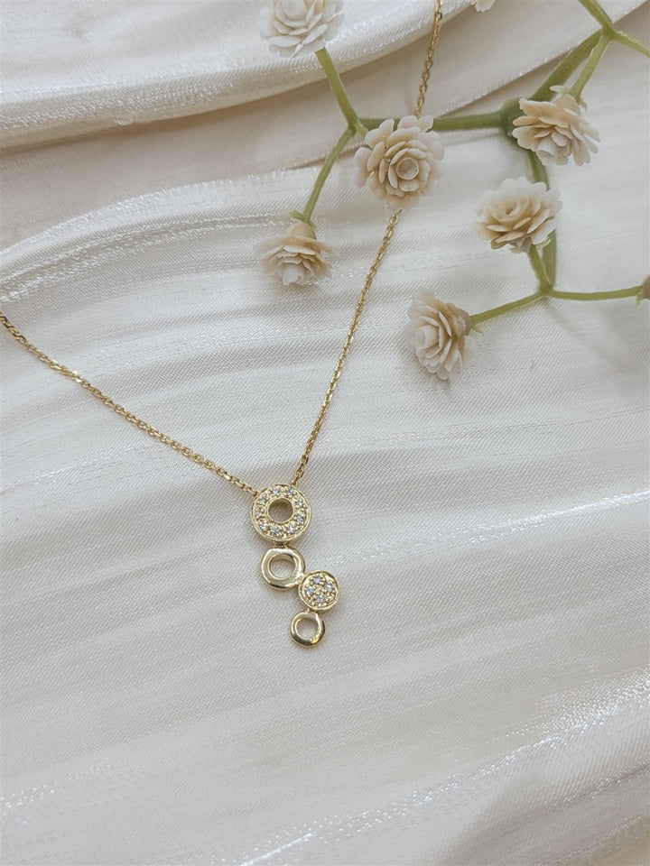 18" 14K Yellow Gold Stacking Circle Fashion Necklace