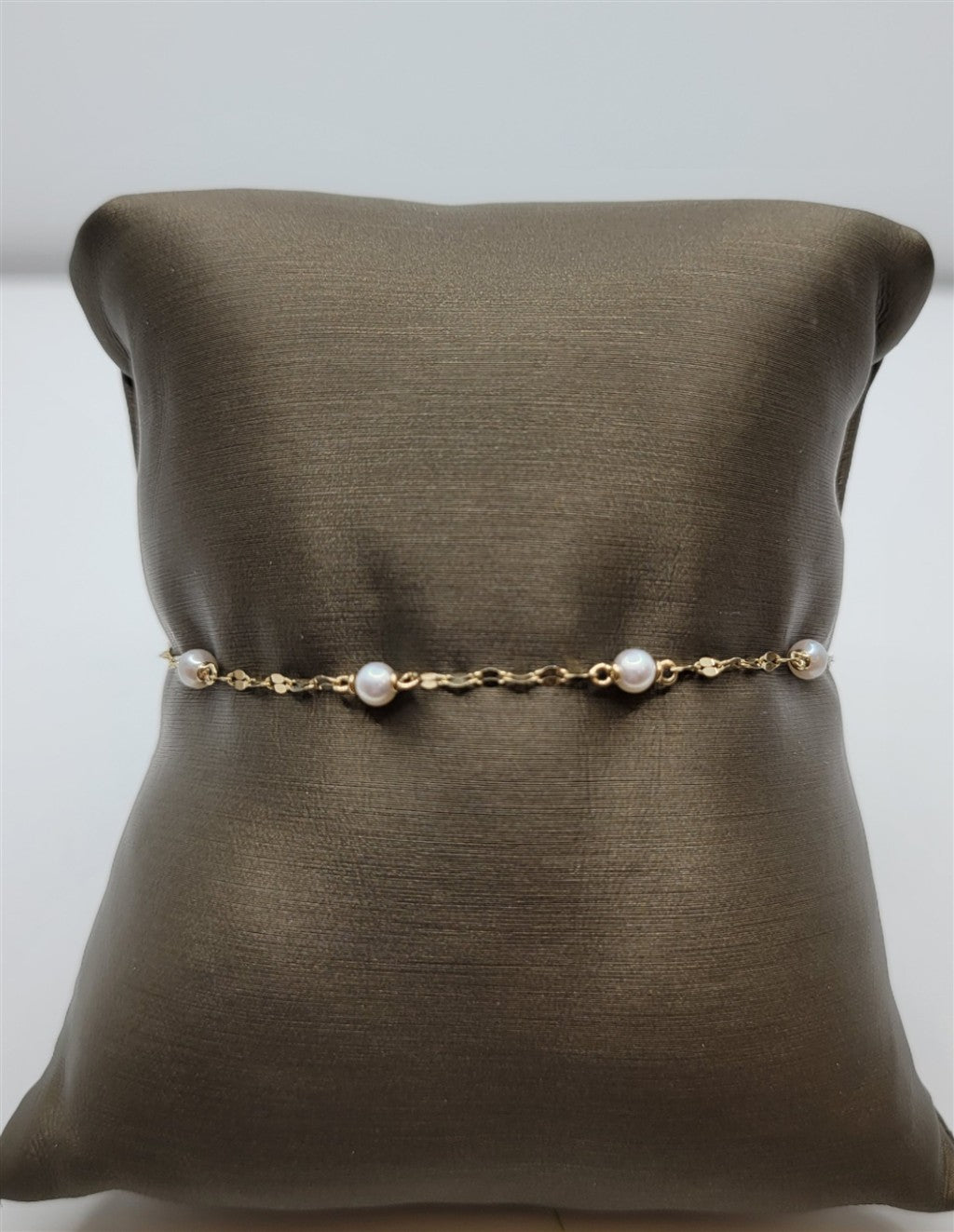 14K Yellow Gold Pearl Station Fashion Bracelet