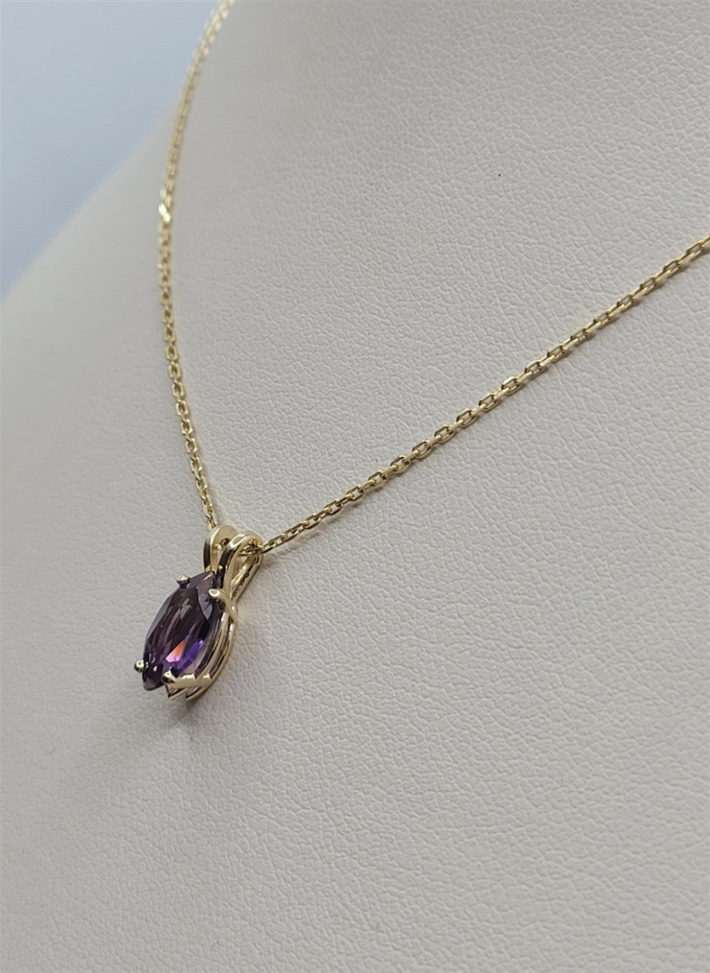 14K Yellow Gold Amethyst Solitaire Pendant