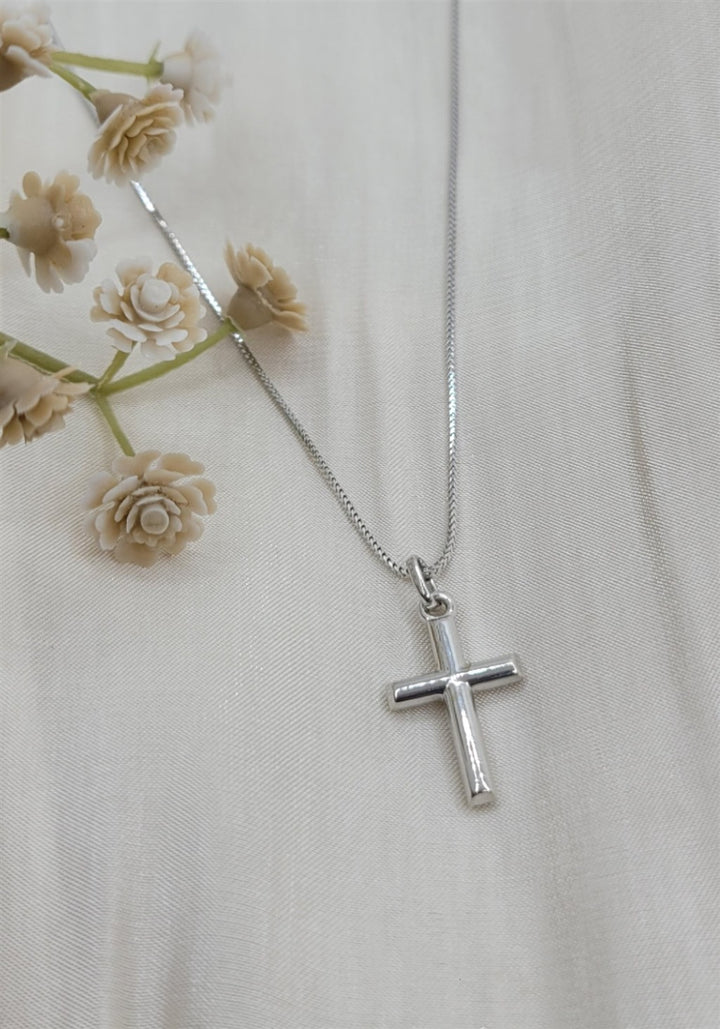 14K White Gold Polished Cross Pendant Necklace