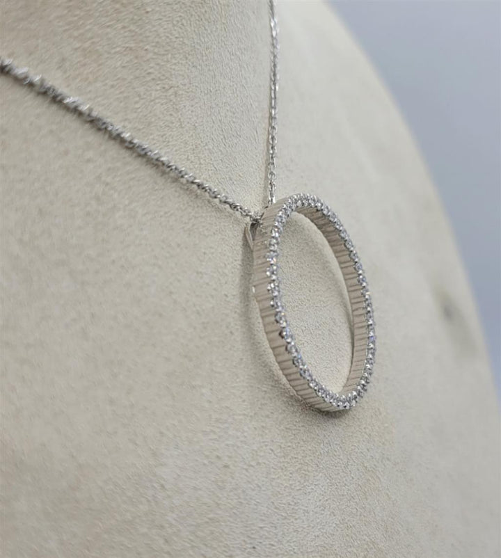 14K White Gold 0.68 ctw Round Diamond Circle  Necklace