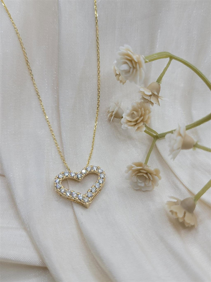 14K Yellow Gold 0.50 Twt Round Cut Diamond Heart Necklace