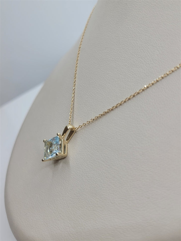 14K Yellow Gold Aquamarine Solitaire Necklace