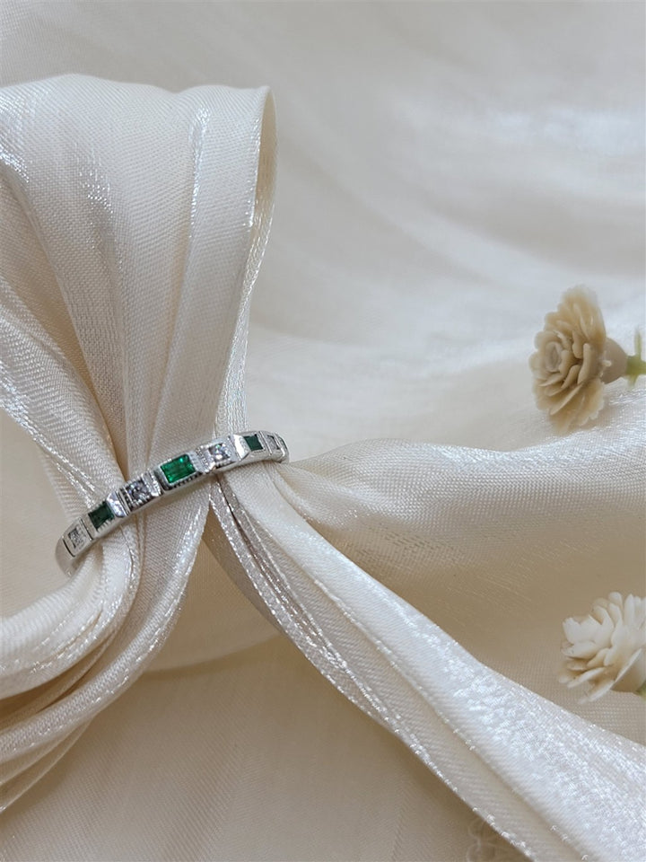 White Gold Emerald & Diamond Gemstone Ring