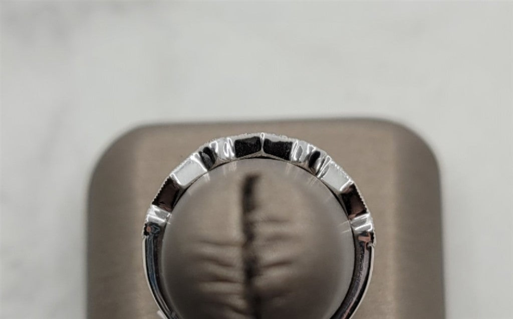 18K White Gold Fashion Diamond Fashion Ring