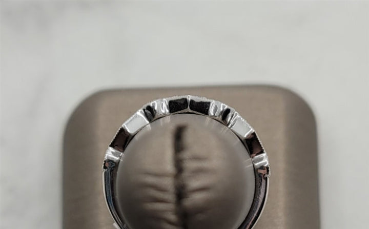 18K White Gold Fashion Diamond Fashion Ring