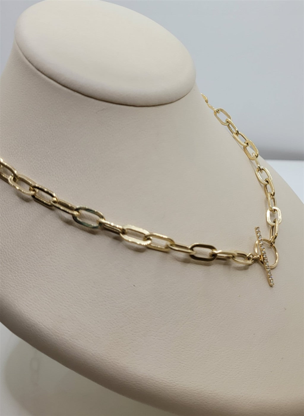 18" 14K Yellow Gold Paper Clip Chain Diamond Toggle Necklace
