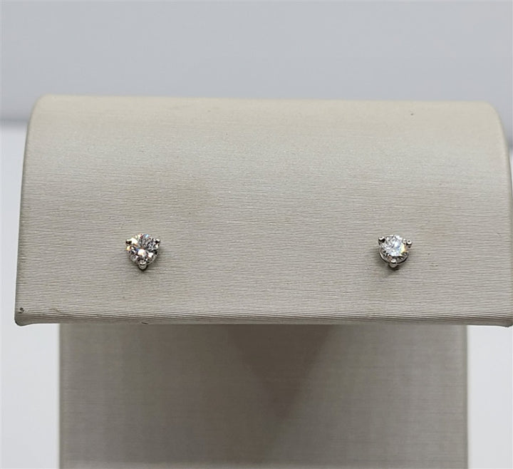 14K White Gold 0.21 ctw Round cut Diamond Stud Earrings