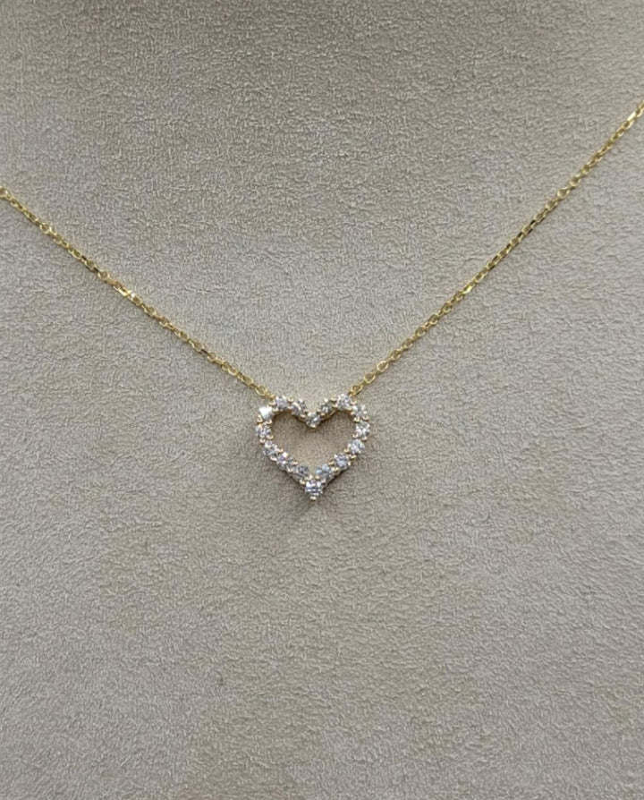 14K Yellow Gold 0.25 ctw Round Cut Diamond Heart Necklace