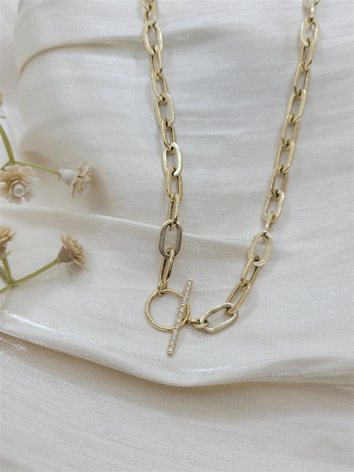 18" 14K Yellow Gold Paper Clip Chain Diamond Toggle Necklace