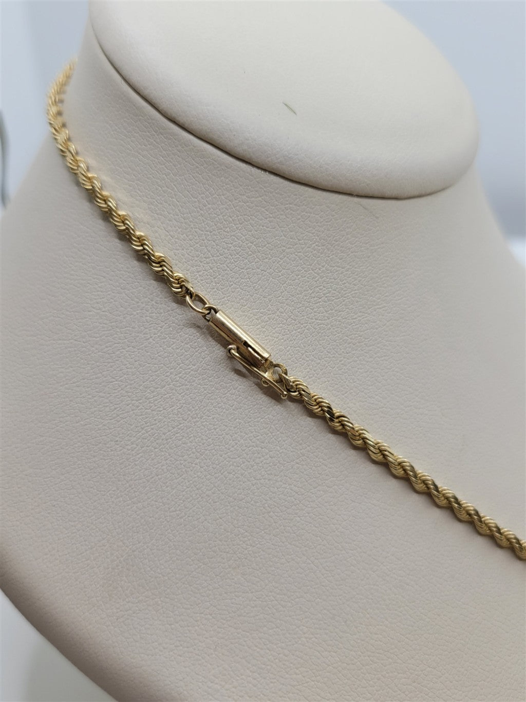 17" 14K Yellow Gold 2.1mm Diamond Cut Rope Chain