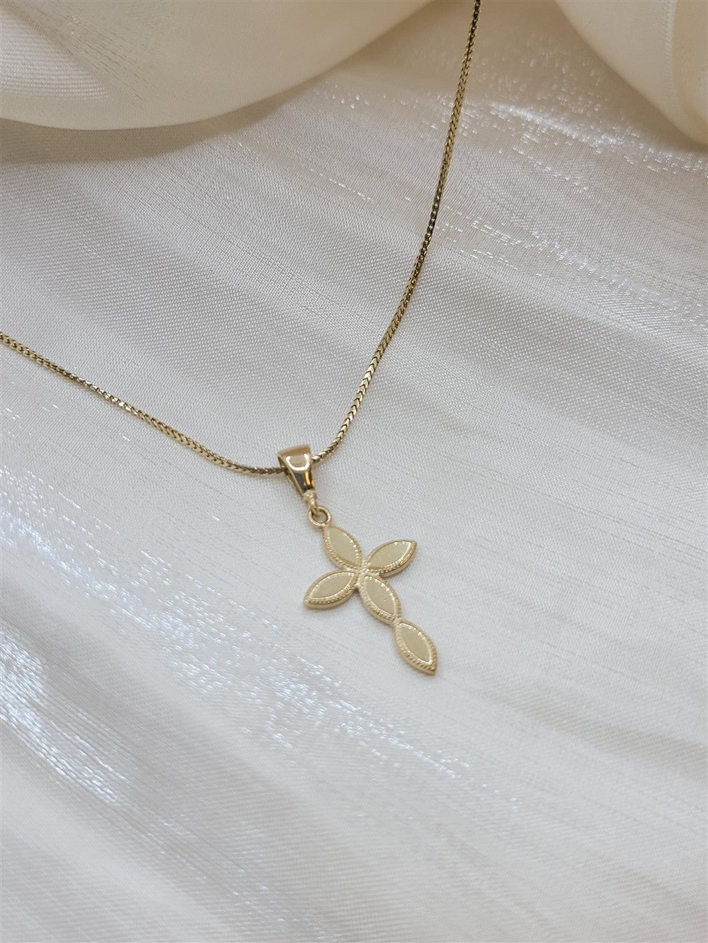 18" 14K Yellow Gold Multi-Marquise Polished Cross Necklace