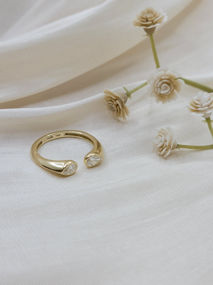 14K Yellow Gold Open Space Pear Diamond Fashion Ring