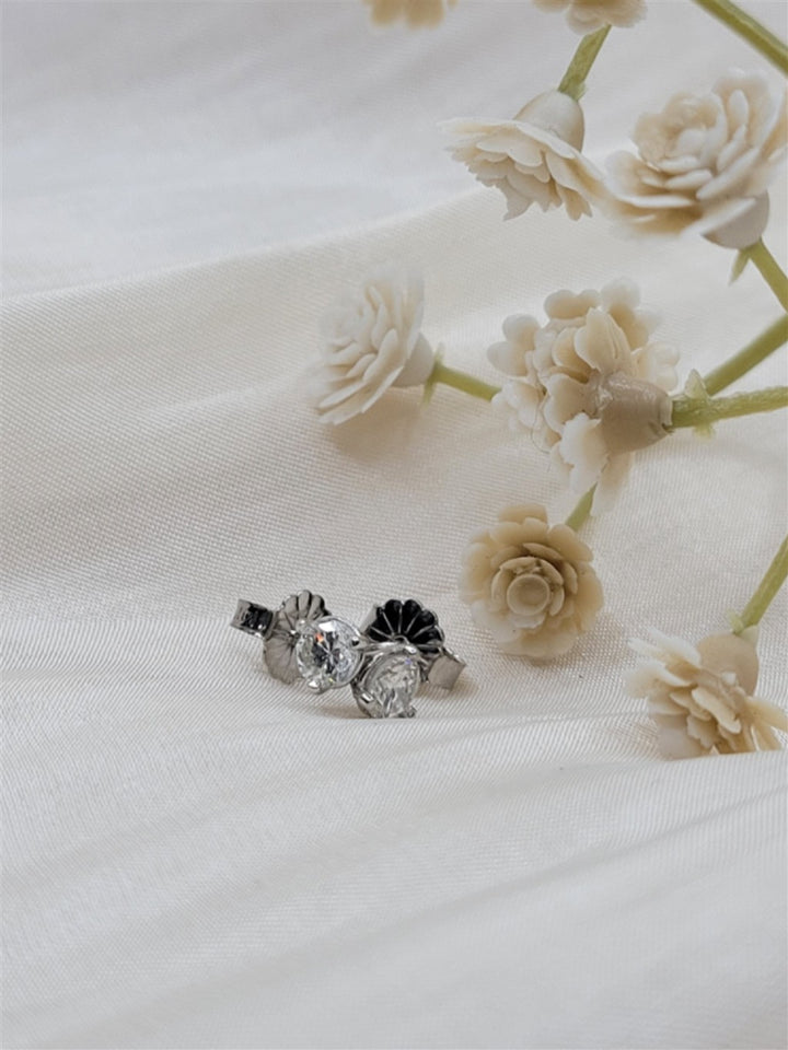 14K White Gold 0.50 Twt Round Cut Diamond Stud Earrings