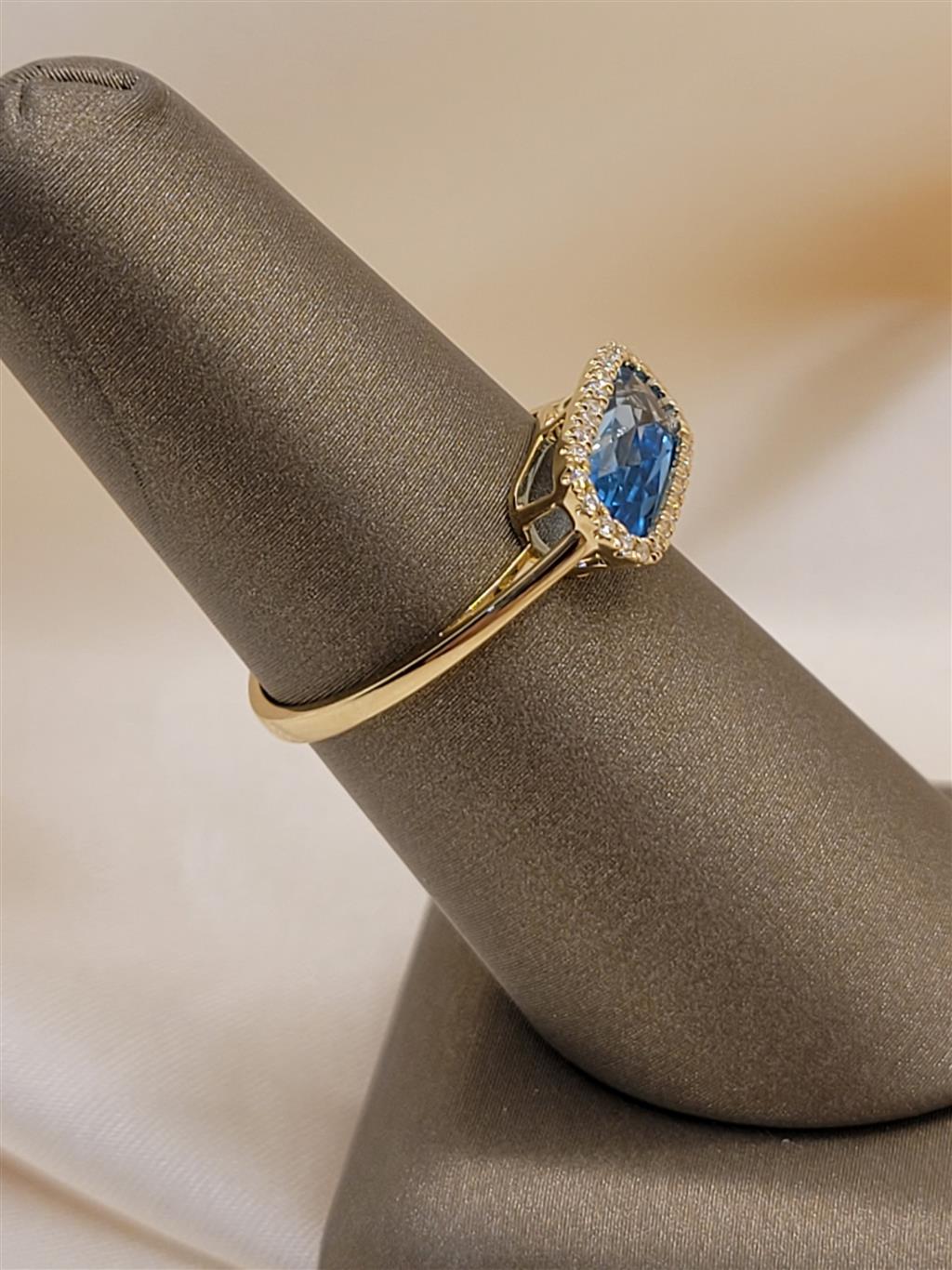14K Yellow Gold Blue Topaz & Diamond Fashion Gemstone Ring