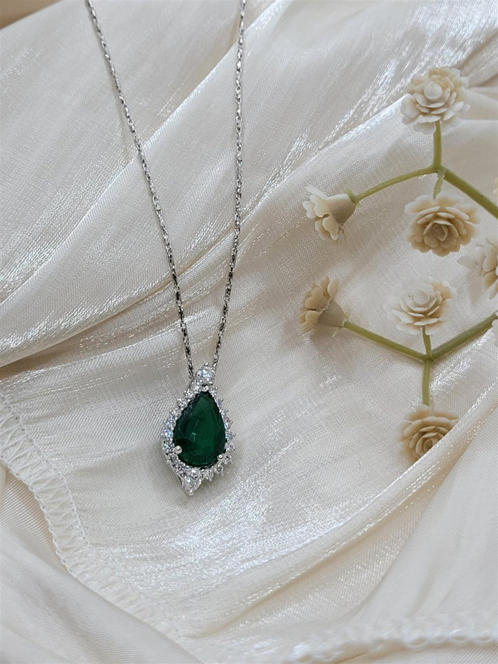 14K White Gold Emerald & Diamond Fashion Necklace