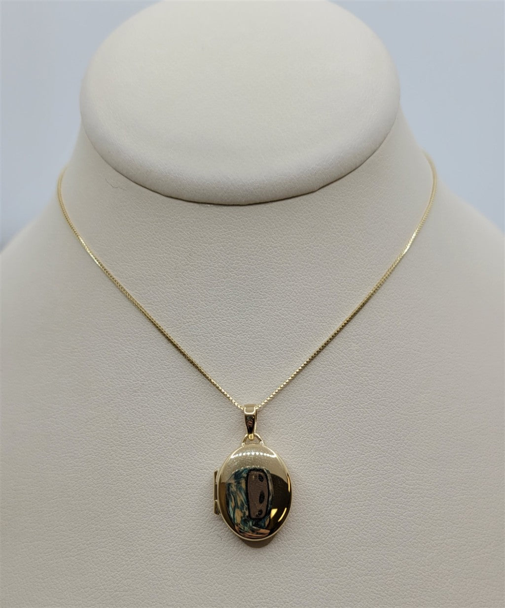 14K Yellow Gold Engravable Locket Necklace