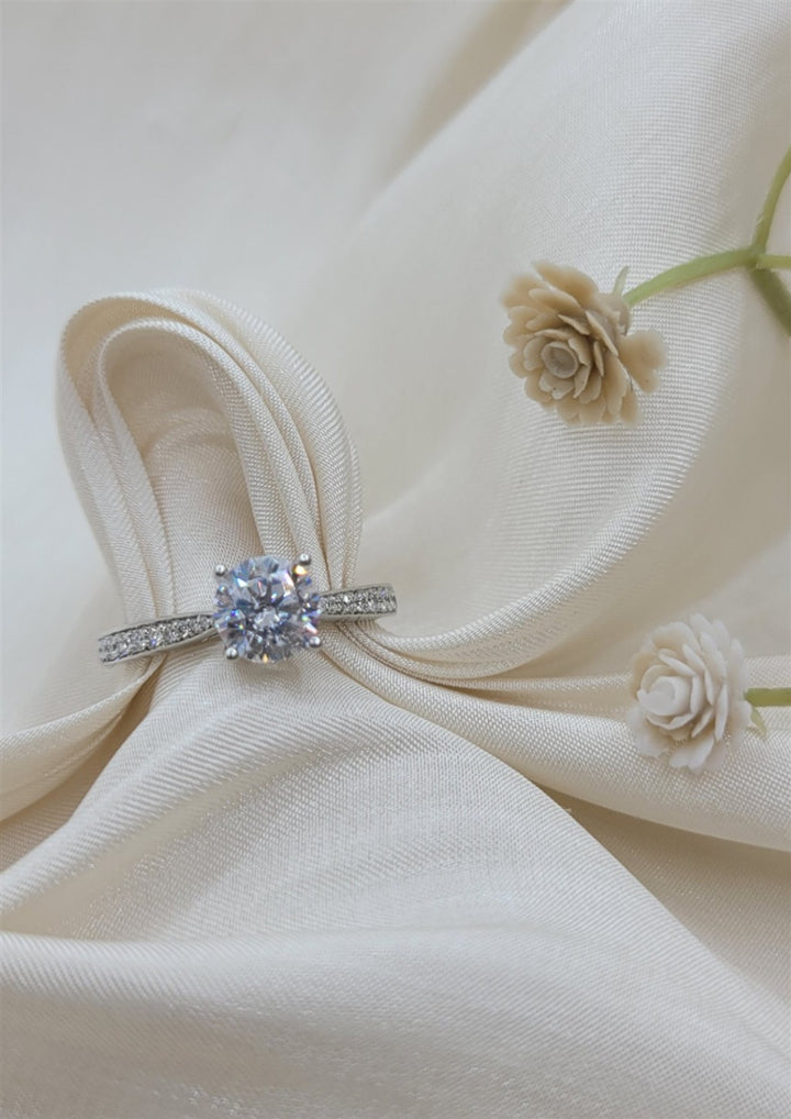 18K White Gold Cathedral Diamond Engagement Ring Mounting