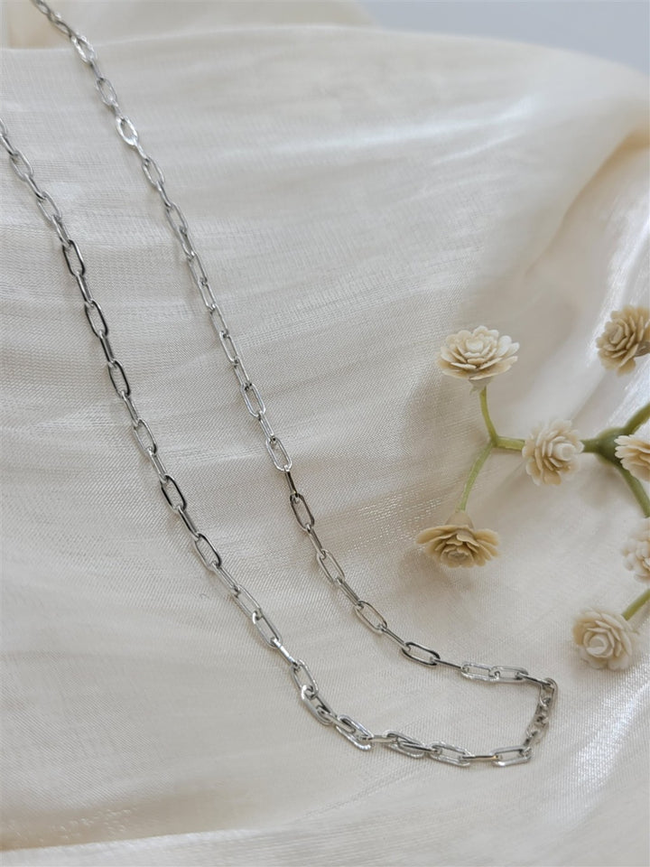 17" 14K White Gold Hollow Paperclip Chain Necklace