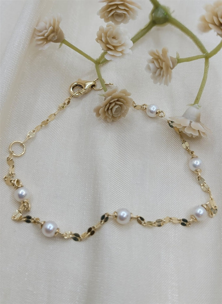14K Yellow Gold Pearl Station Fashion Bracelet