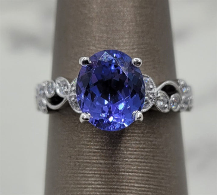 14K White Gold Antique Tanzanite & Diamonds Gemstone Ring