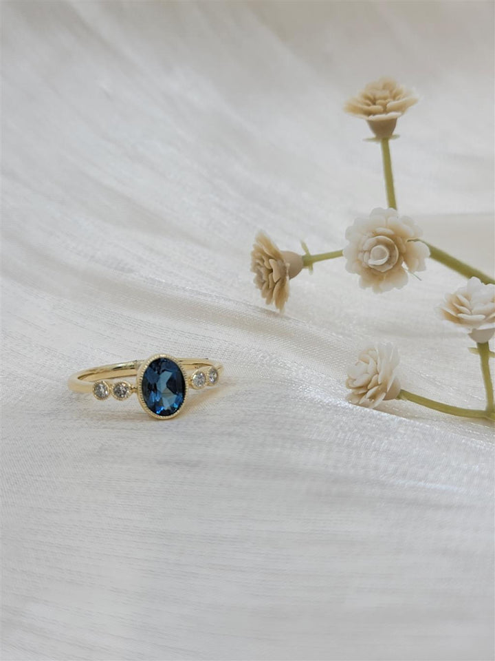 14K Yellow Gold Fashion London Blue Topaz & Diamonds Gemstone Ring